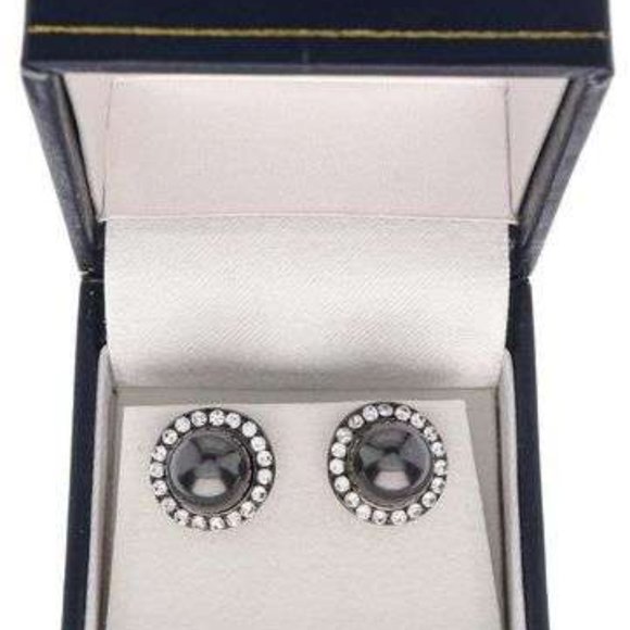 Grey Pearl Stud earrings with swarovski encircling the pearls. - Picture 1 of 4